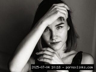 E Pornar, Natural, Stockings, Tatoo, Shaved, Twerk, Sph, Joi, Snapshot, Footsex, Role.
