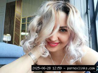 Xvideo Live, High Heel, Shaved, Footsex, Vibrator, Striptease, Oil, Live Orgasm, Dildo, .