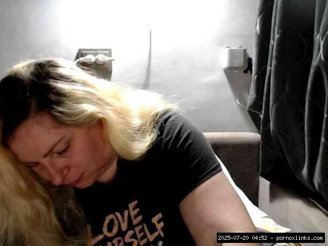 Cam 4 Men, Shaved White, Shaved Babes, Group Chat For 40 Tokens, Full Privates For 30 .