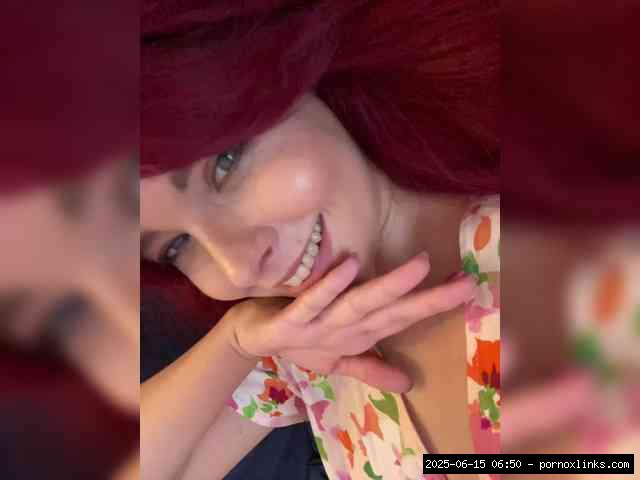 Redhead Dildoing, Shaved White, Shaved Mature, Group Chat For 40 Tokens, Full Privates For 90.