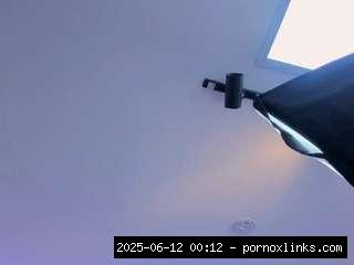 Ambarroberts, Hd, No Smoking, No Drinking, Full Nudity, Flashing, Fingering, Curvy, Brown.